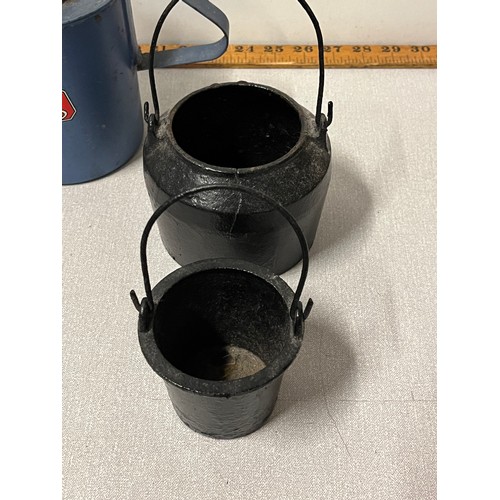 211 - Vintage Cast iron glue pot stamped Falkirk no 410/470 along with Braime of Leeds oil can.
oil can 15... 