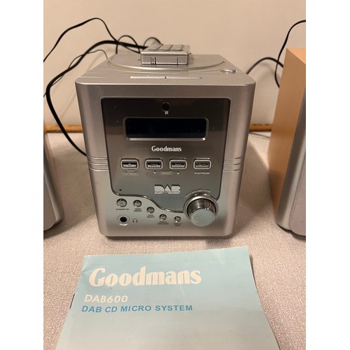 407 - Goodmans DAB600 CD micro system with instructions & remote.