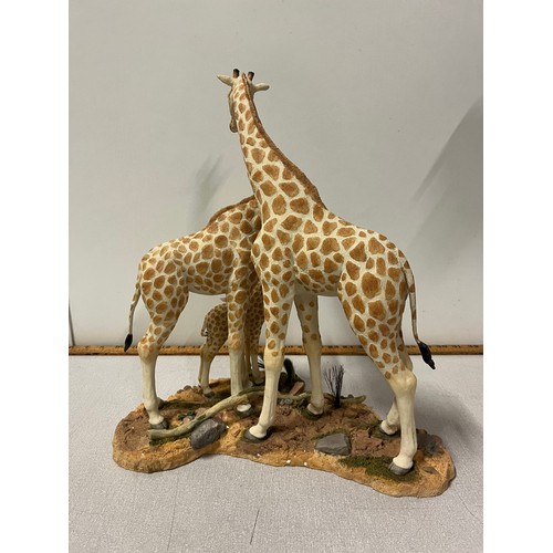 182 - Large boxed Country Artists Giraffe scene 