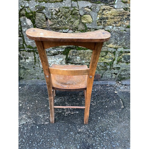 199 - Vintage oak chapel/church chair