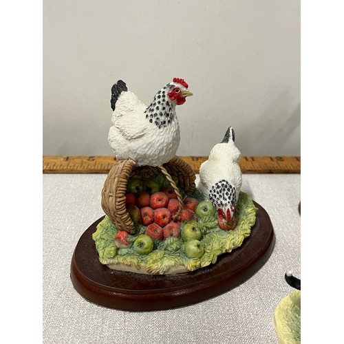 378 - 5 border fine arts hen scenes
Largest 16cm x 15cm