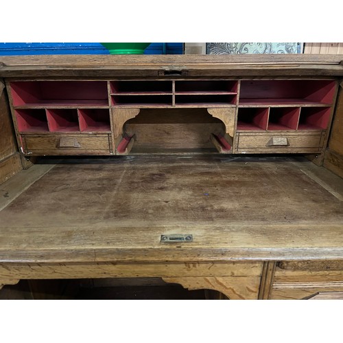 81 - Antique oak roll top desk 
(needs oiled)
106cm x 110cm h x 74cm d