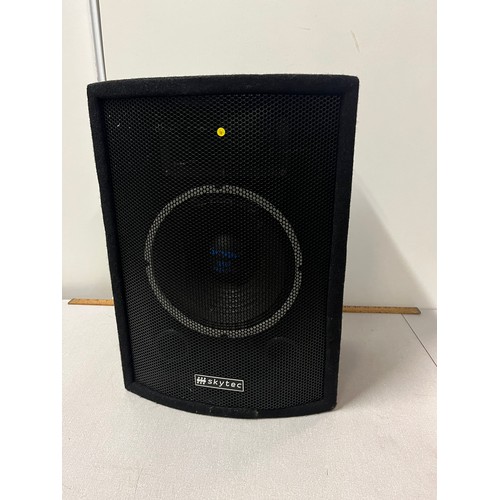 431 - Large PA Skytec speaker