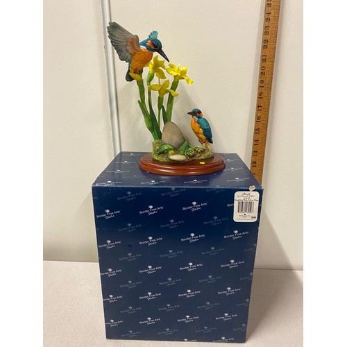 141 - Border Fine Arts Birds 'Kingfisher with yellow flags' by Russell Willis with original box.
24cm tall