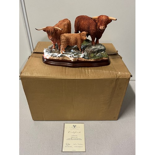 41 - Strictly Limited Edition Border fine arts 'Highland Cattle' by Ray Ayres 85/500 with certificate & o... 