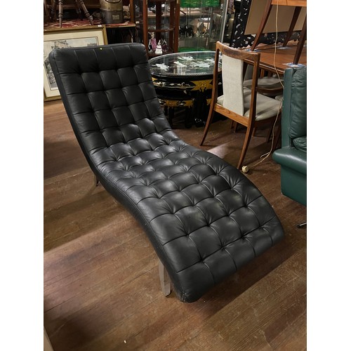 128 - Leather chaise lounge