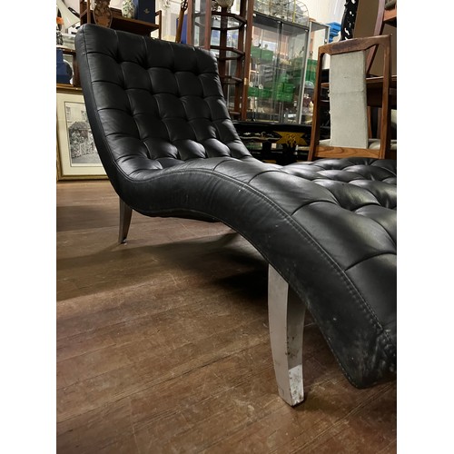 128 - Leather chaise lounge