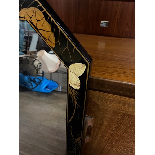 89 - large oriental black lacquered mirror.
66 x 91cm