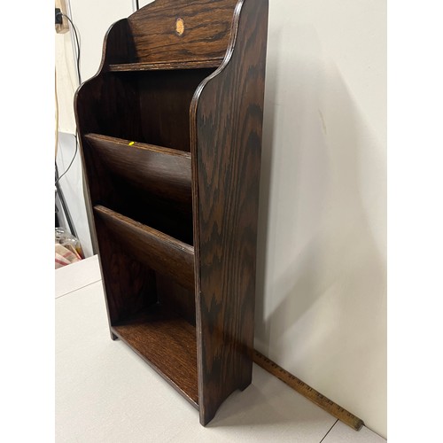 225 - Vintage oak magazine/book shelf 84cm tall