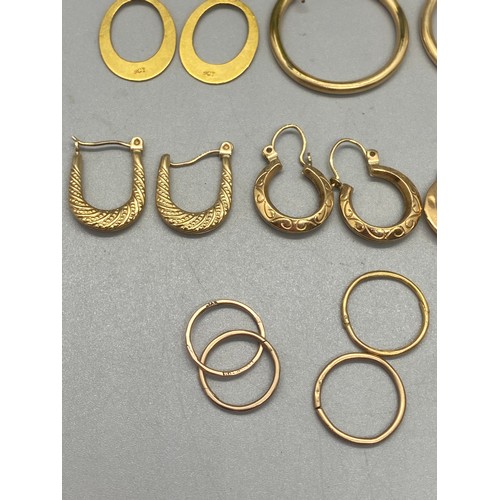 56 - Selection of gold earrings 8.97g