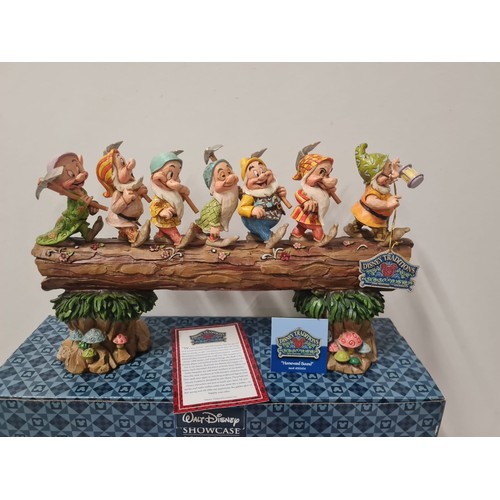 5 - Jim Shore Disney Traditions 'Homeward Bound' with original box & certificate.
34cm x 20cm