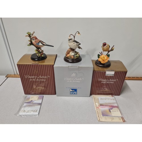 108 - 3 Country Artists for the discerning birds with original boxes 2 with paperwork.