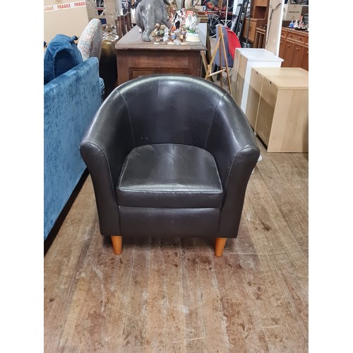 162 - Leather tub chair.