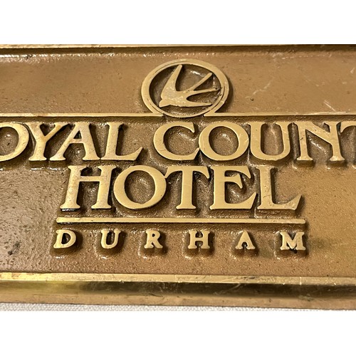 86 - 2 very heavy brass plaques the george hotel & royal county hotel
largest 26 x 13cm