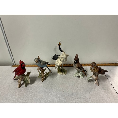 68 - 5 large vintage ceramic goebel birds to include cardinal & crane etc 1969/70
tallest 25cm tall