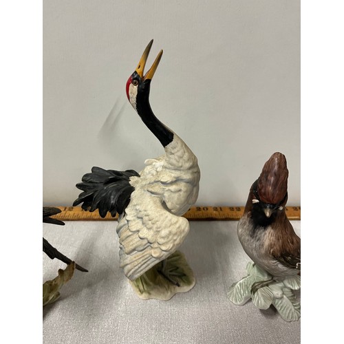 68 - 5 large vintage ceramic goebel birds to include cardinal & crane etc 1969/70
tallest 25cm tall