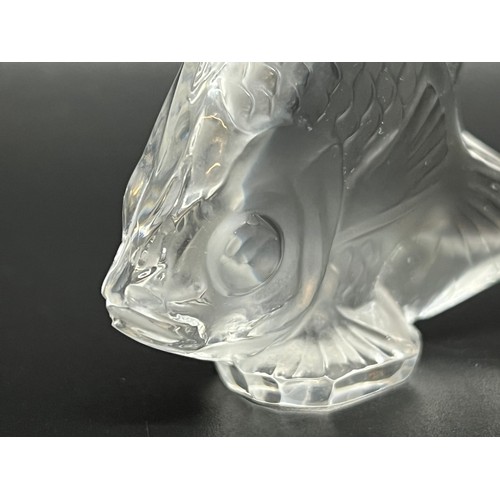 143 - small signed lalique glass fish
4.4 x 5.5cm