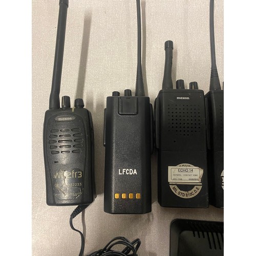 322 - Selection of 9 walkie talkies to include Maxon etc with 2 chargers. (untested)