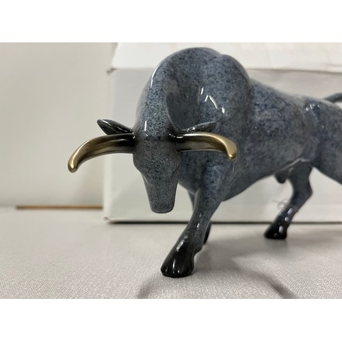 207 - Aynsley ceramic bull