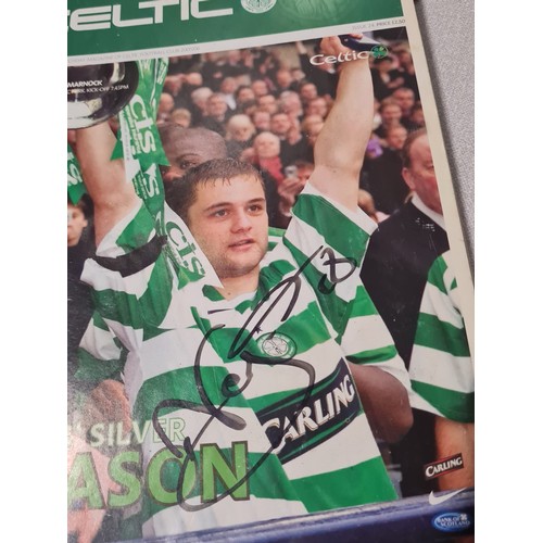 286 - Collection of Celtic memorabilia to include signed programme, hipflask and framed 