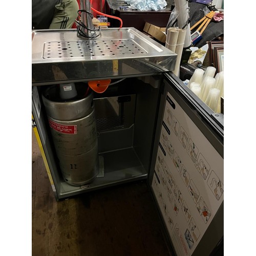 255 - Heineken single font mobile bar unit working with keg inside (not full)