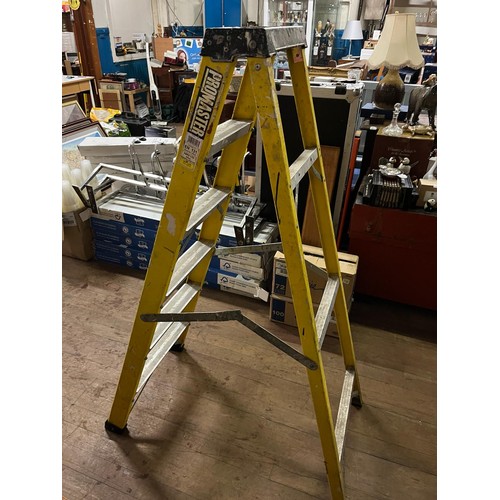 369 - Werner abru promaster 5 step ladders