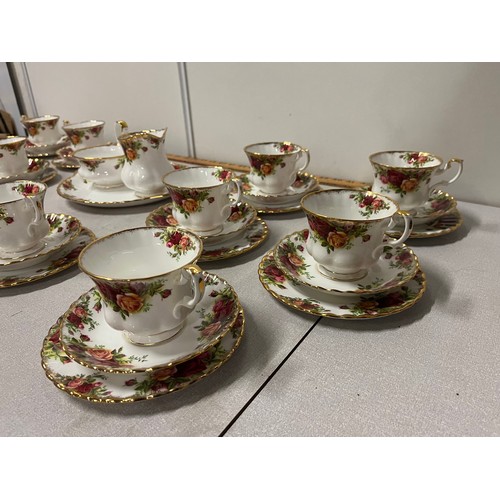 220 - 39 piece royal albert old country roses tea set 
12 trios , cake plate sugar & cream