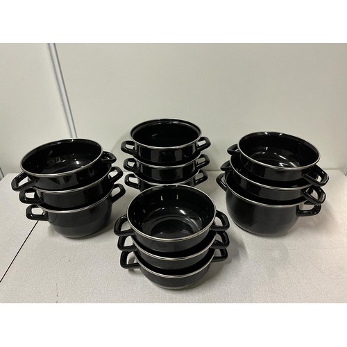 420 - quantity of new catering pots