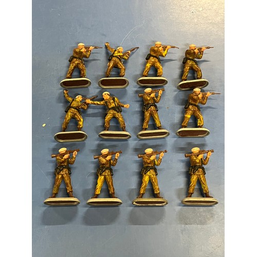 123 - 12  britains ltd deetail  british commandos soldiers circa 1978