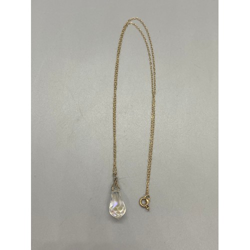 8 - 9ct gold chain with crystal pendant