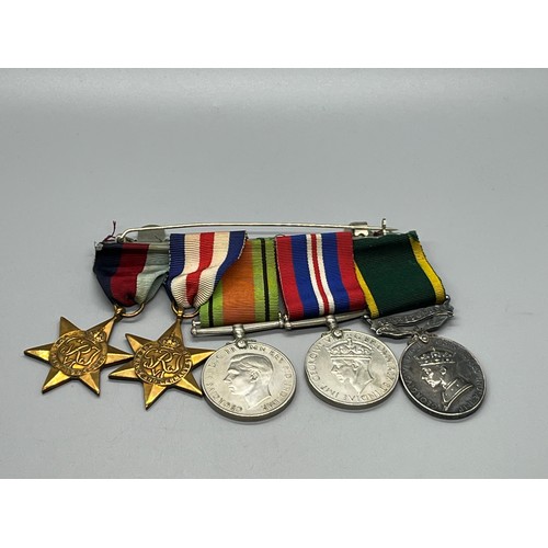 34 - Five bar wwII medal set , wwii star, france & german star, defence medal, war medal & territorial ef... 