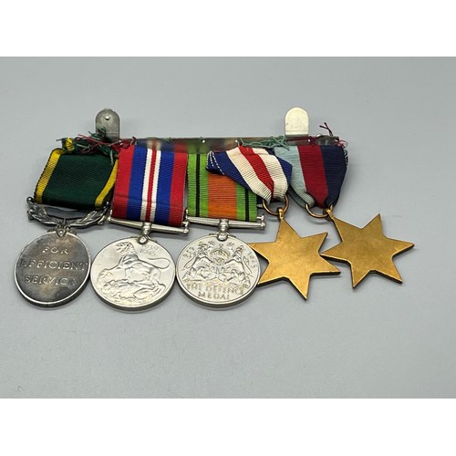 34 - Five bar wwII medal set , wwii star, france & german star, defence medal, war medal & territorial ef... 