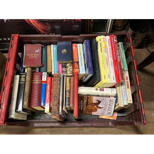 498 - Large crate of books to include Fifty Events That Amazed The World and Battles of the Peninsular war... 