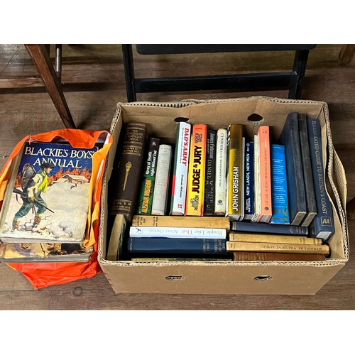 499 - Qty of vintage books to include The Epic Of Dunkirk and Blackie's Boys Annual etc.