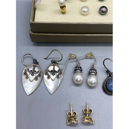 191 - selection of silver earrings