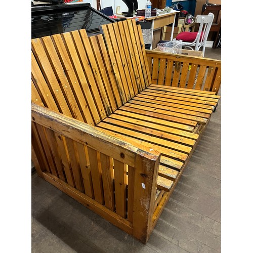 285 - Vintage solid pine indoor/outdoor bench.
82cm d x 130cm w x 84cm h