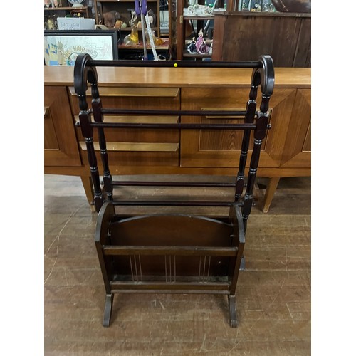 296 - Vintage wooden towel rail & magazine rack.