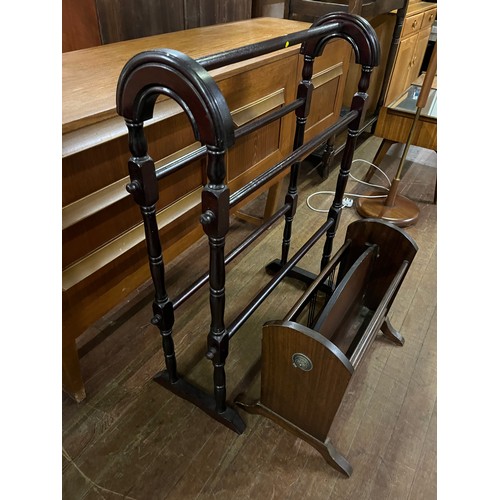 296 - Vintage wooden towel rail & magazine rack.