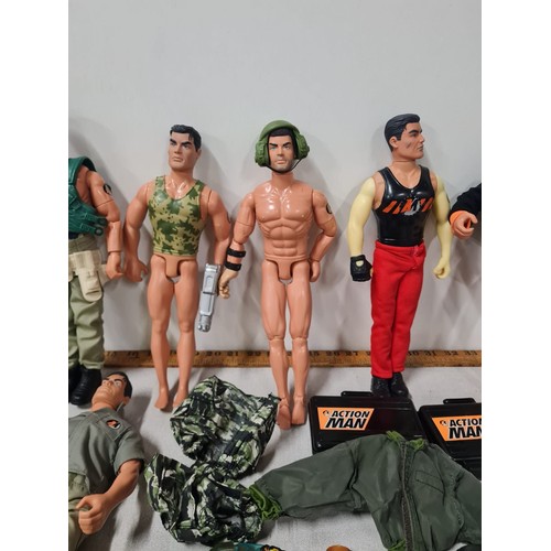 225 - 7 Vintage action men figures from 1994-1999 along with accessories.