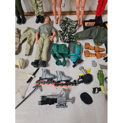 225 - 7 Vintage action men figures from 1994-1999 along with accessories.