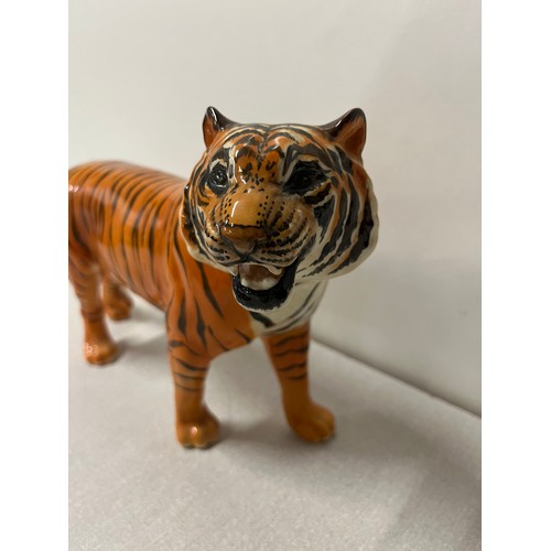 278 - large vintage beswick tiger 14