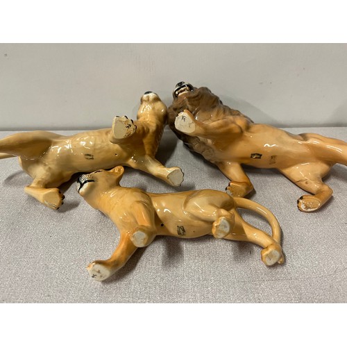 280 - large vintage beswick lion family