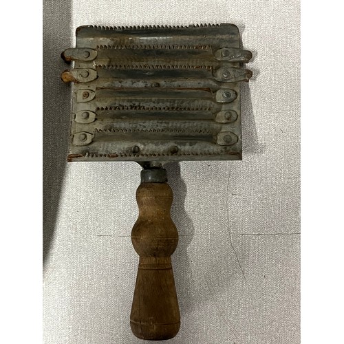 166 - Antique incendiary bomb scoop with King George III stamp 
(G Crown R) along with cavalry curry comb ... 