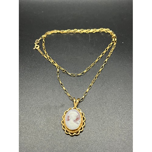 30 - 9ct gold belcher chain with cameo pendant. 
5.70g