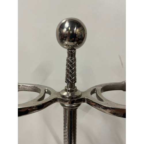 22 - Unusual metal stick/umbrella stand in the form of shooting stick/stirrups. 28 inches tall