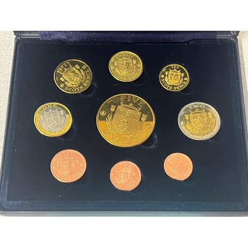 69 - Boxed limited edition 1/20,000 Scottish Ryal a proposal 2014 coinage in presentation box (a proposal... 