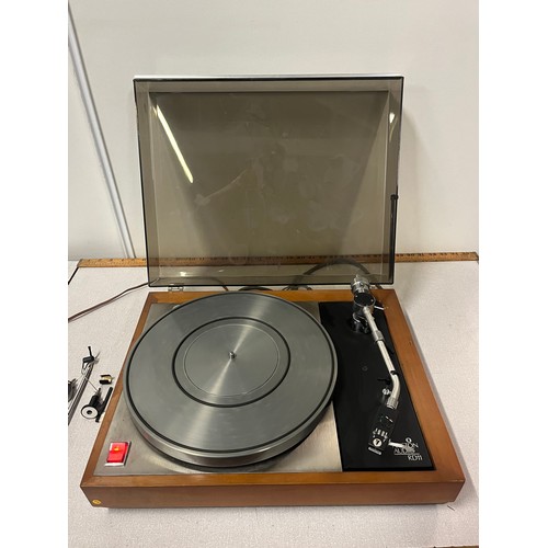 88 - Vintage Ariston Audio RD11 turntable working but needs serviced.