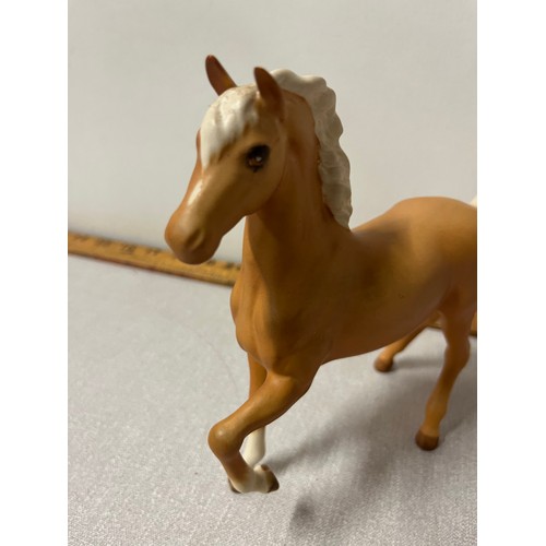 95 - vintage beswick prancing horse