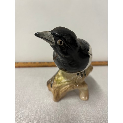 184 - Large vintage Beswick magpie with box