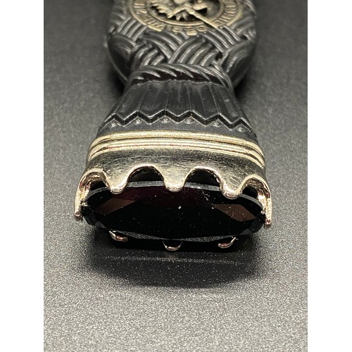 62 - Sgian Dubh with thistle & clan crest